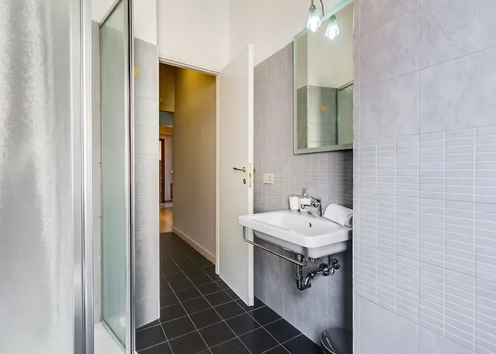 Apartment Bdc - Kingdom 5-bdr In Termini Rom