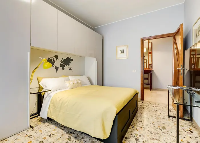 Bdc - Kingdom 5-bdr In Termini Apartment Rom
